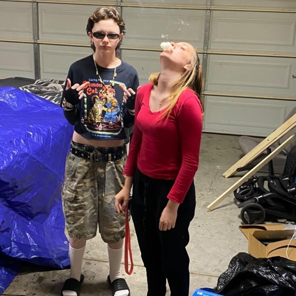 Clothes - Picture 3 of 3